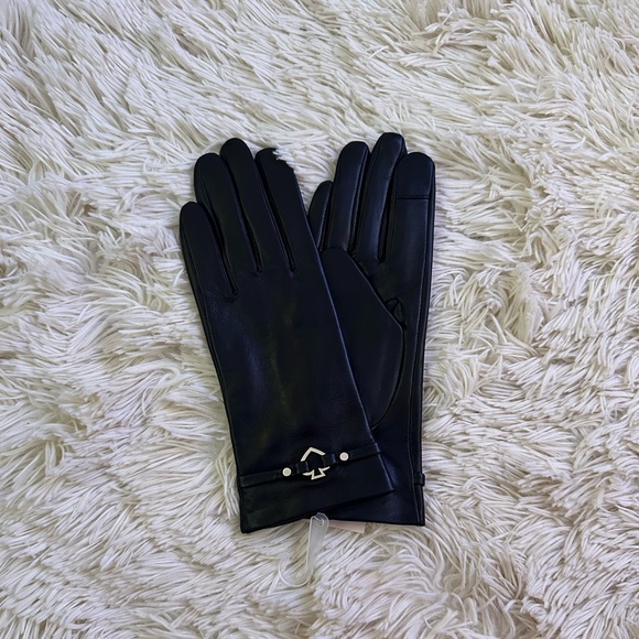 NWT Kate Spade Elegant Black Gloves with Logo Detail